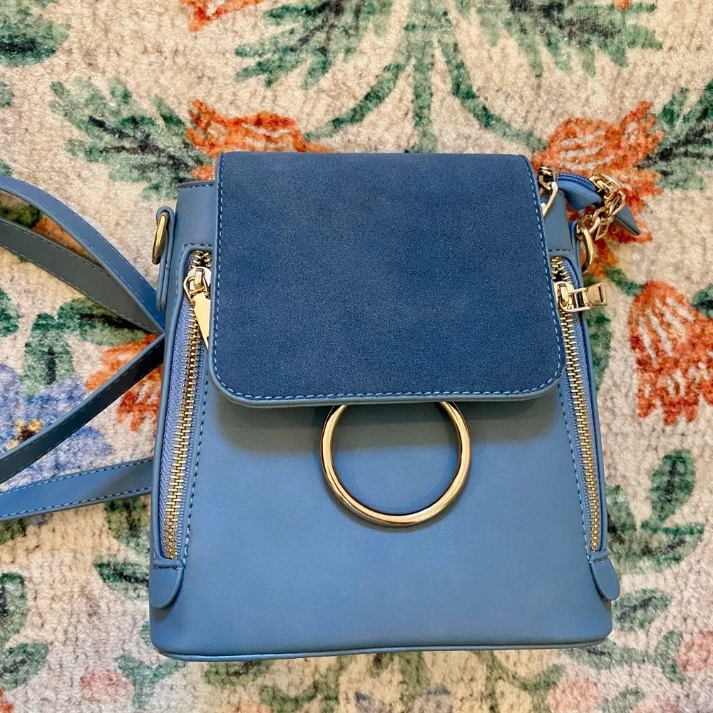 backpack - Picture 2 of 3